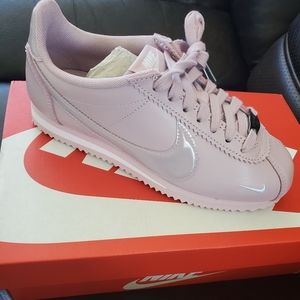 Nike women's classic cortez